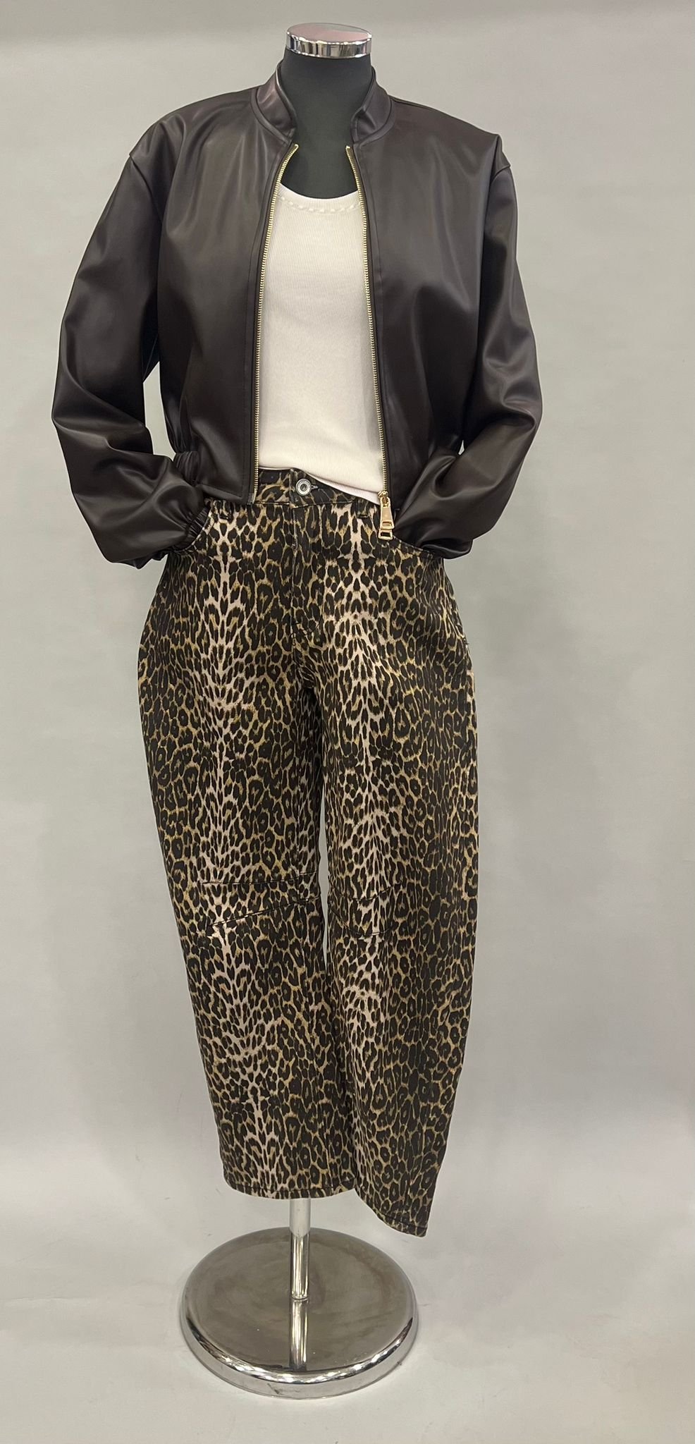 70s Retro Print Womenswear Wholesale — Voyage Paris